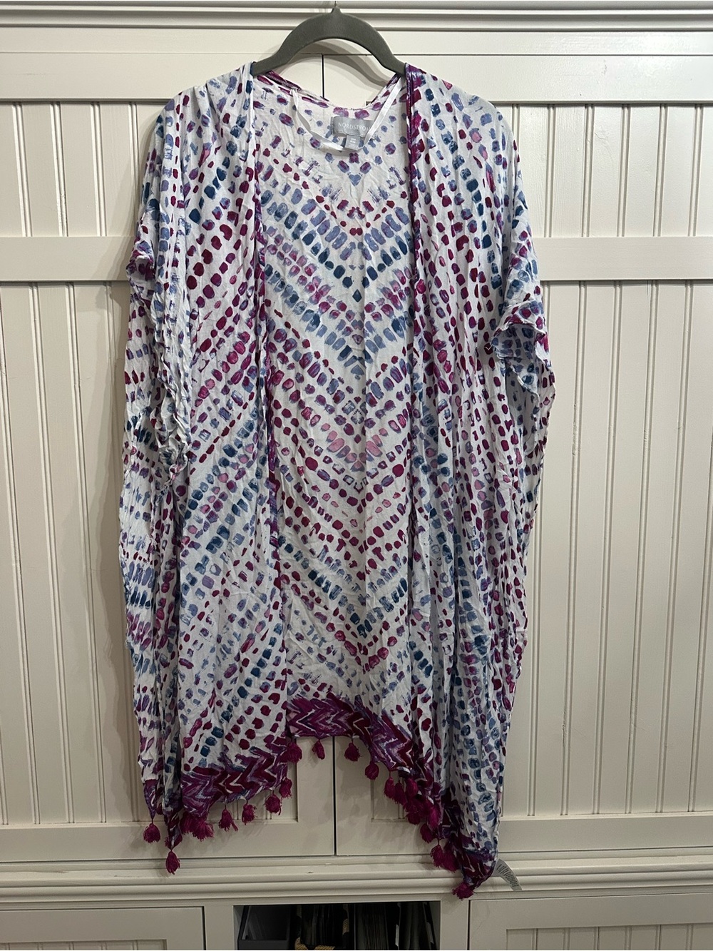 Nordstrom White Open-Front Tunic with Pink and Blue Print